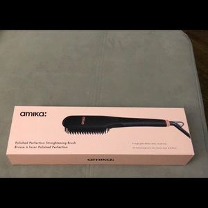Amika polished perfection Straightening